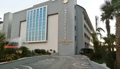 Commodore Elite Suites & Spa