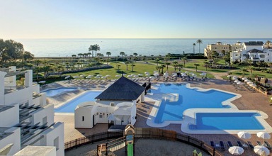 Fuerte Estepona Suites