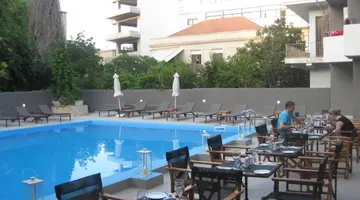 Amphitryon Boutique Hotel