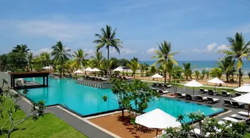 Centara Ceysands Hotel