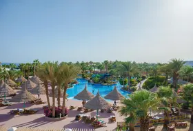 GOLF BEACH RESORT by RIXOS ex. Jolie Ville