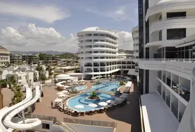 Hotel Laguna Beach Alya Resort & SPA