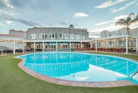 Hotel LIVVO Koala Garden