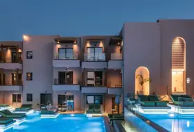 Hotel Paralos Venus Suites