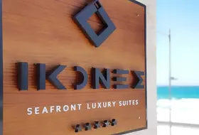 Ikones SeaFront Luxury Suites