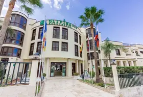 Klayman Olivina Aparthotel