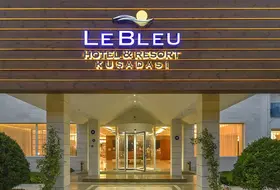 Le Bleu Hotel & Resort