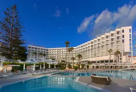 Leonardo Plaza Cypria Maris Beach Hotel & Spa