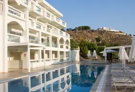 LINDOS WHITE HOTEL & SUITES