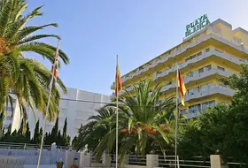 Playa Blanca Hotel