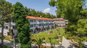 Porfi Beach Hotel