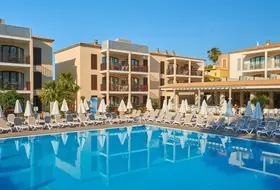 Protur Floriana Resort