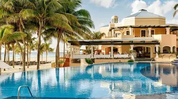 Royal Hideaway Playacar