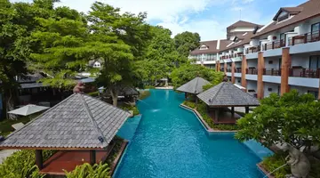 WOODLANDS HOTEL & RESORT